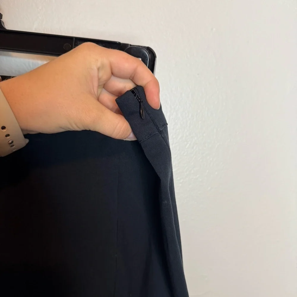 Betabrand Pencil Mini Skirt Women's Black Vented Zip Pocket Pull On Office
